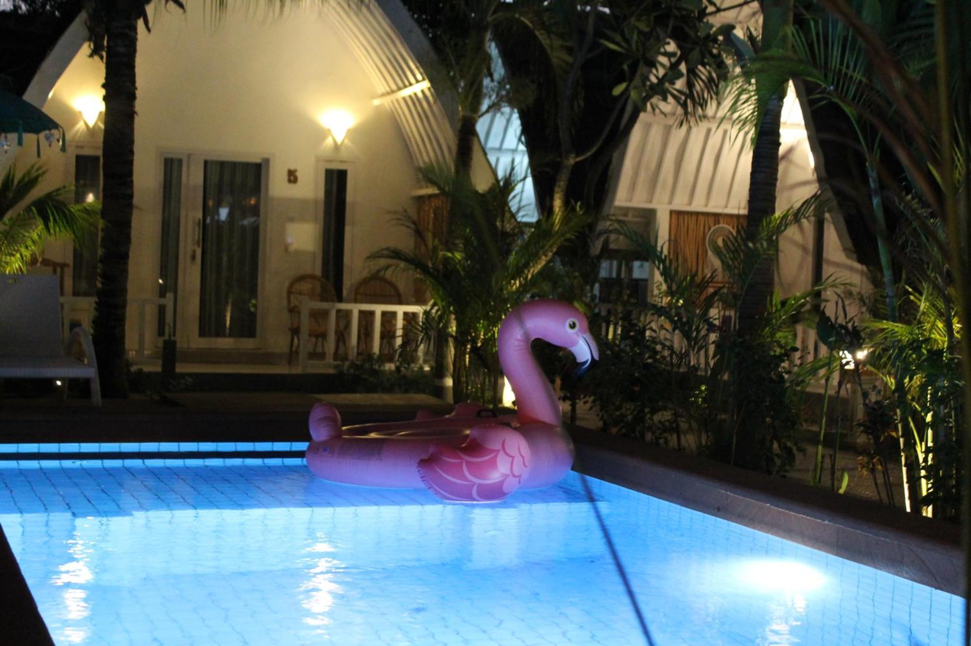 New Balengku Dua Hotel - Adults Only ギリ・アイル エクステリア 写真