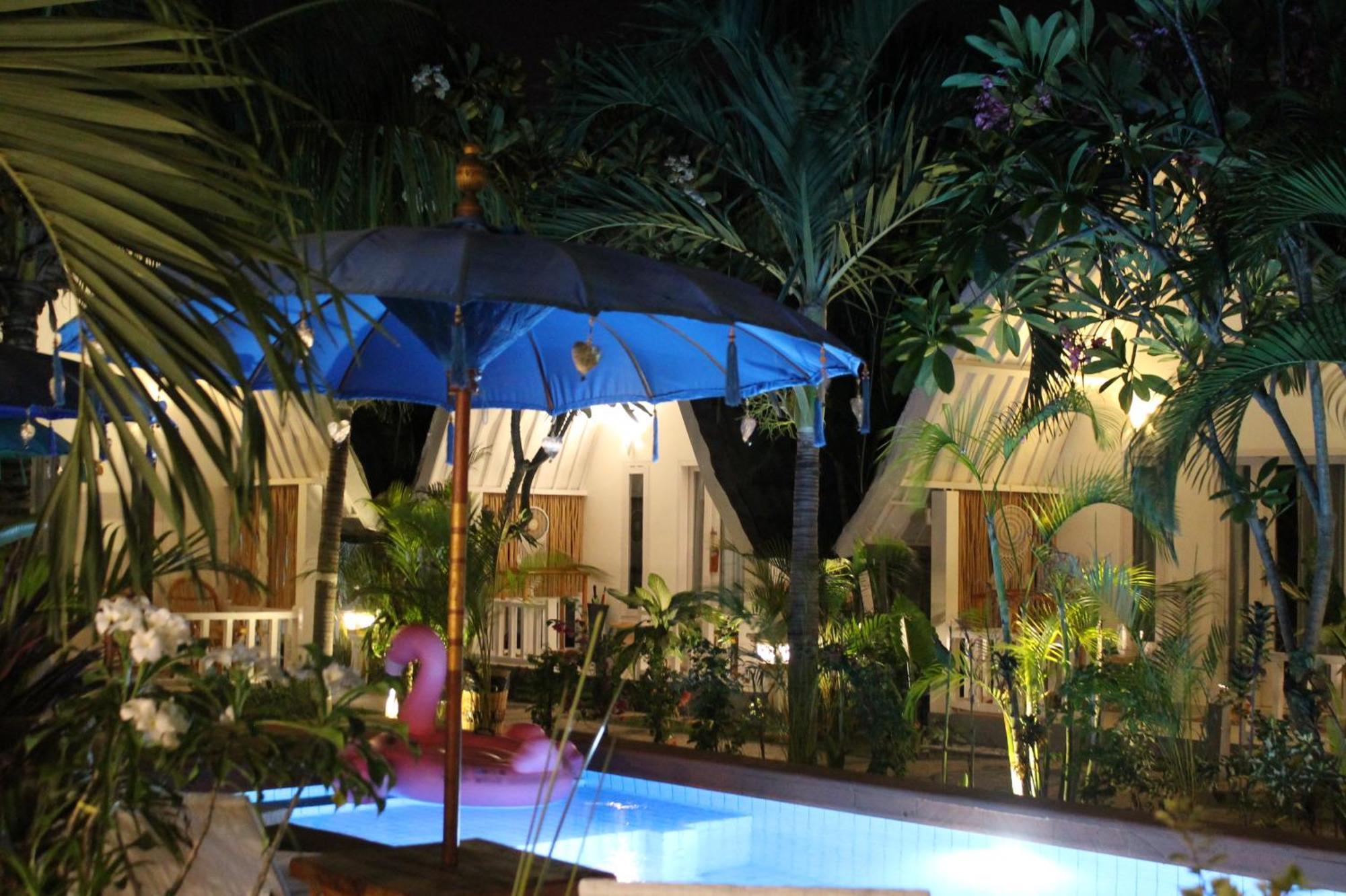 New Balengku Dua Hotel - Adults Only ギリ・アイル エクステリア 写真